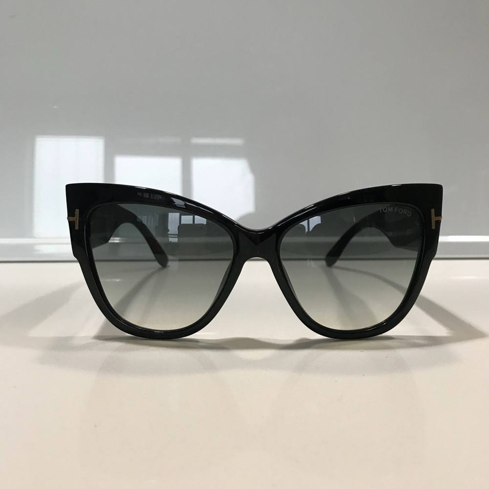 TOM FORD TF 371 sunglasses